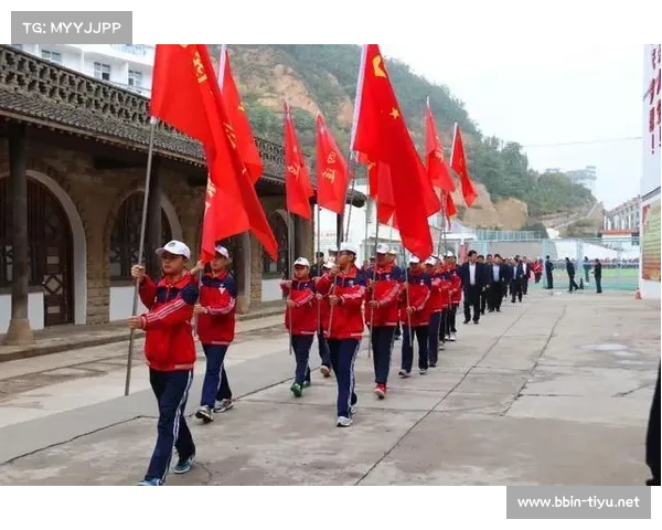 奥运冠军孙佳俊刘宇坤侯志慧走进延安 深入学习延安精神传承红色基因 奥运冠军孙佳俊刘宇坤侯志慧走进延安 深入学习延安精神传承红色基因