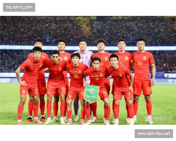 国足关键时刻挺身而出凭借顽强拼搏成功逆转对手展现绝佳团队精神 国足关键时刻挺身而出凭借顽强拼搏成功逆转对手展现绝佳团队精神