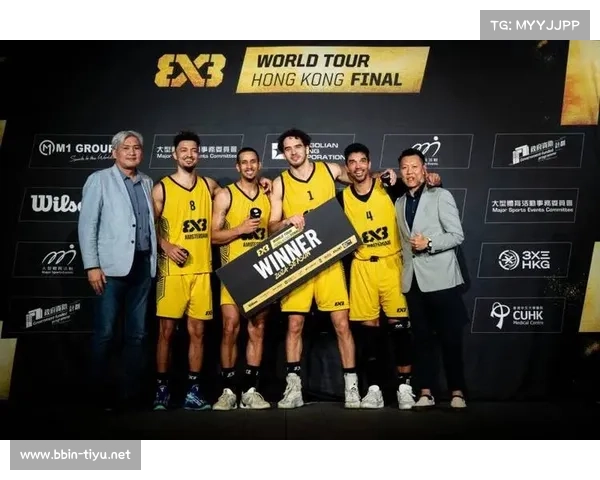 NBA总决赛关键时刻球员挺身而出助队完成绝杀逆袭捧起总冠军奖杯 NBA总决赛关键时刻球员挺身而出助队完成绝杀逆袭捧起总冠军奖杯