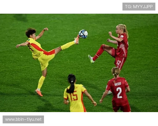 中国队门将常规扑救失误致命 赛场失控酿灾难性后果