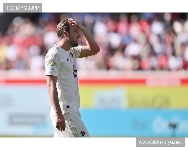 勒沃库森先胜缩小差距孔帕尼承压拜仁榜首之争局势愈发紧张激烈中 勒沃库森先胜缩小差距孔帕尼承压拜仁榜首之争局势愈发紧张激烈中